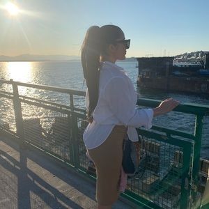 Meet your Posher, Caroline